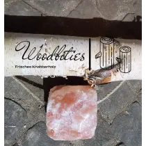 WoodBities Salty – Frisches Knabberholz mit Himalaya-Salzleckstein